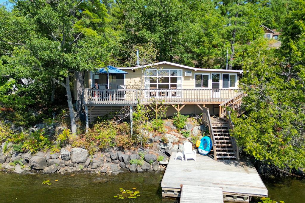 13182 Georgian Bay Shore Honey Harbour Muskoka image 1