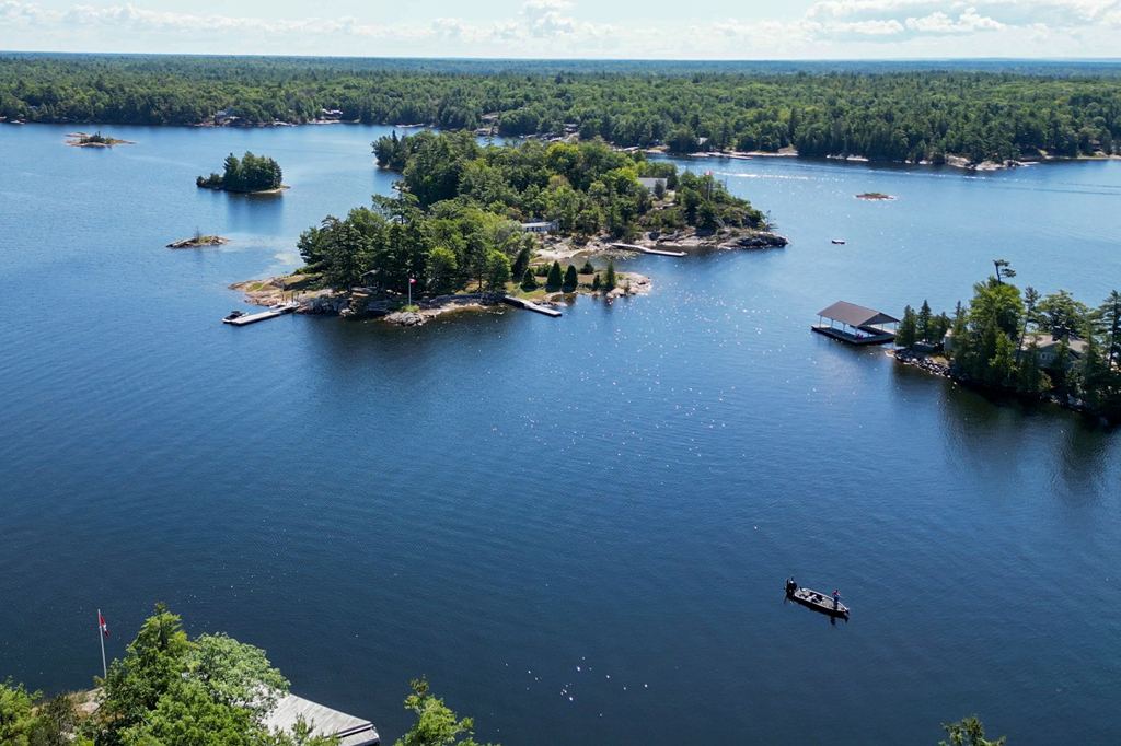 13182 Georgian Bay Shore Honey Harbour Muskoka image 4